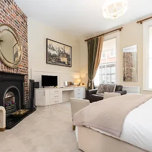 The Merchant House Guest house