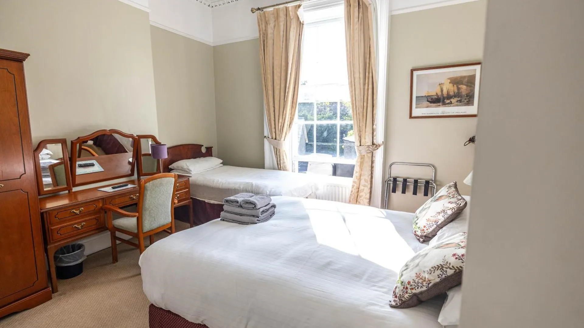 Abbeyleigh House Bed & Breakfast Dublin Ireland
