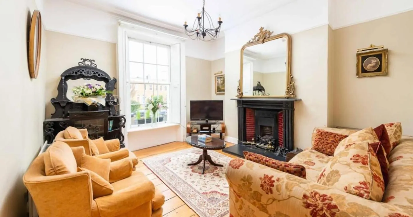 Abbeyleigh House Bed & Breakfast Dublin 0*,  Ireland